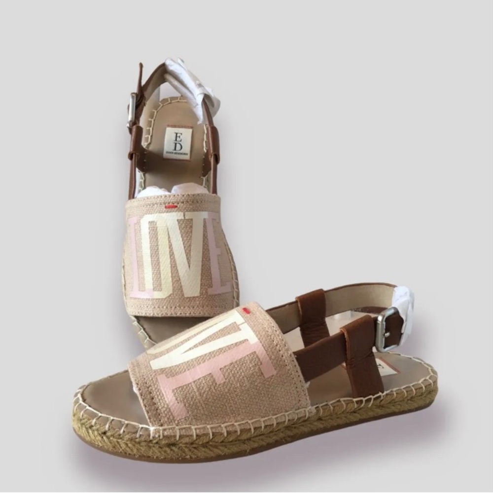 Ellen Degeneres NWOT LOVE sandals 🌸